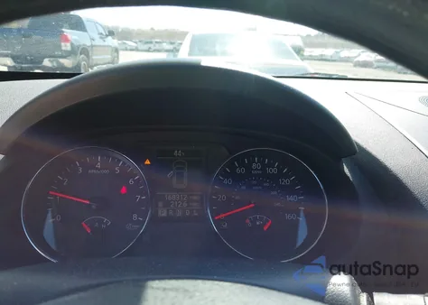 2014 Nissan Rogue Select S z USA, uszkodzony, nr VIN JN8AS5MV2EW707949